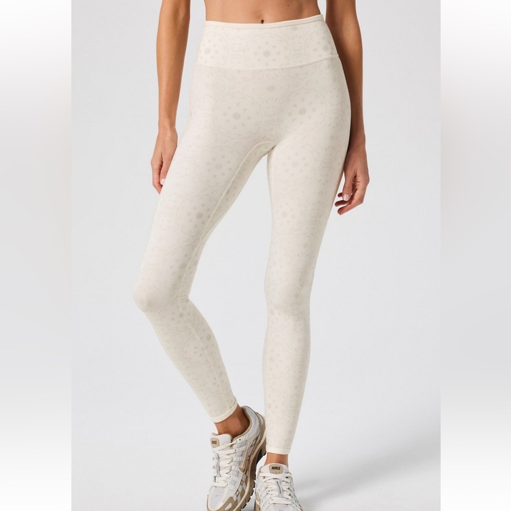 Fabletics Subtle Patterned Cream Leggings